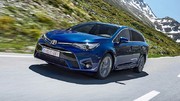 Замена лобового стекла на Toyota Avensis