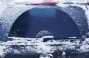 Чистка автомобиля от снега