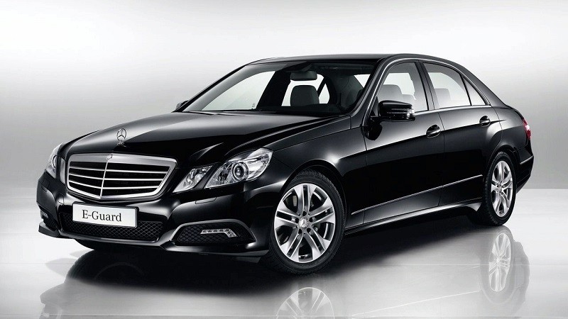 Замена лобового стекла на Mercedes-Benz Е-класса Замена лобового стекла на Mercedes-Benz Е-класса